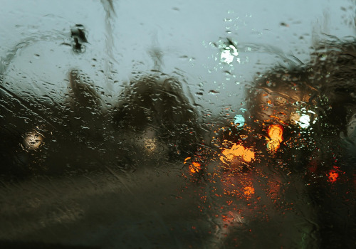 Freight Shipping and Windshield Repairs in Las Vegas, NV: Keeping Drivers Safe on Busy Roads